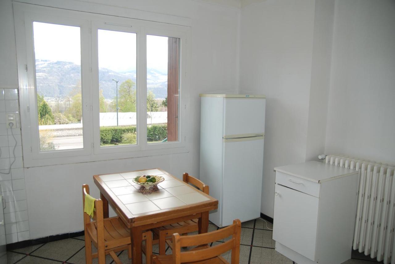Spacious Home At The Heart Of Saint Ismier 외부 사진